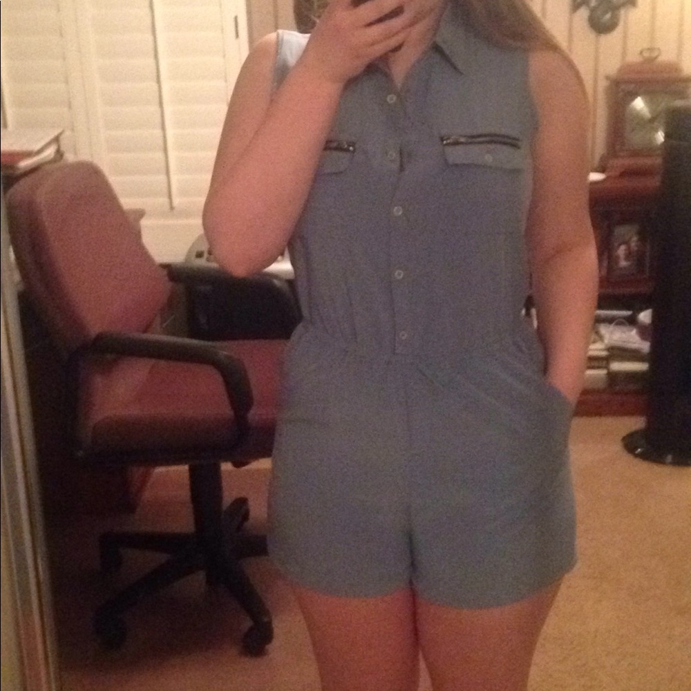 Romper - Picture 2 of 3